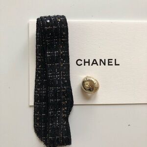 Chanel Sequin Black Tweed Ribbon Coco Charm Button Holiday Limited Edition 2025